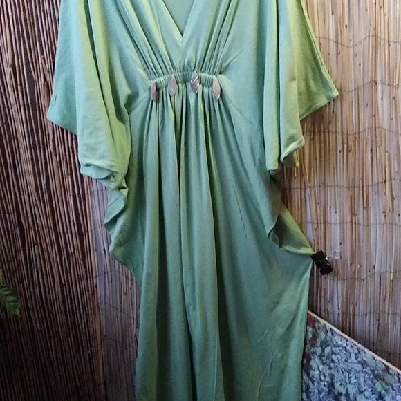 Vacation or Staycation ready Dress - Picture 4 of 8